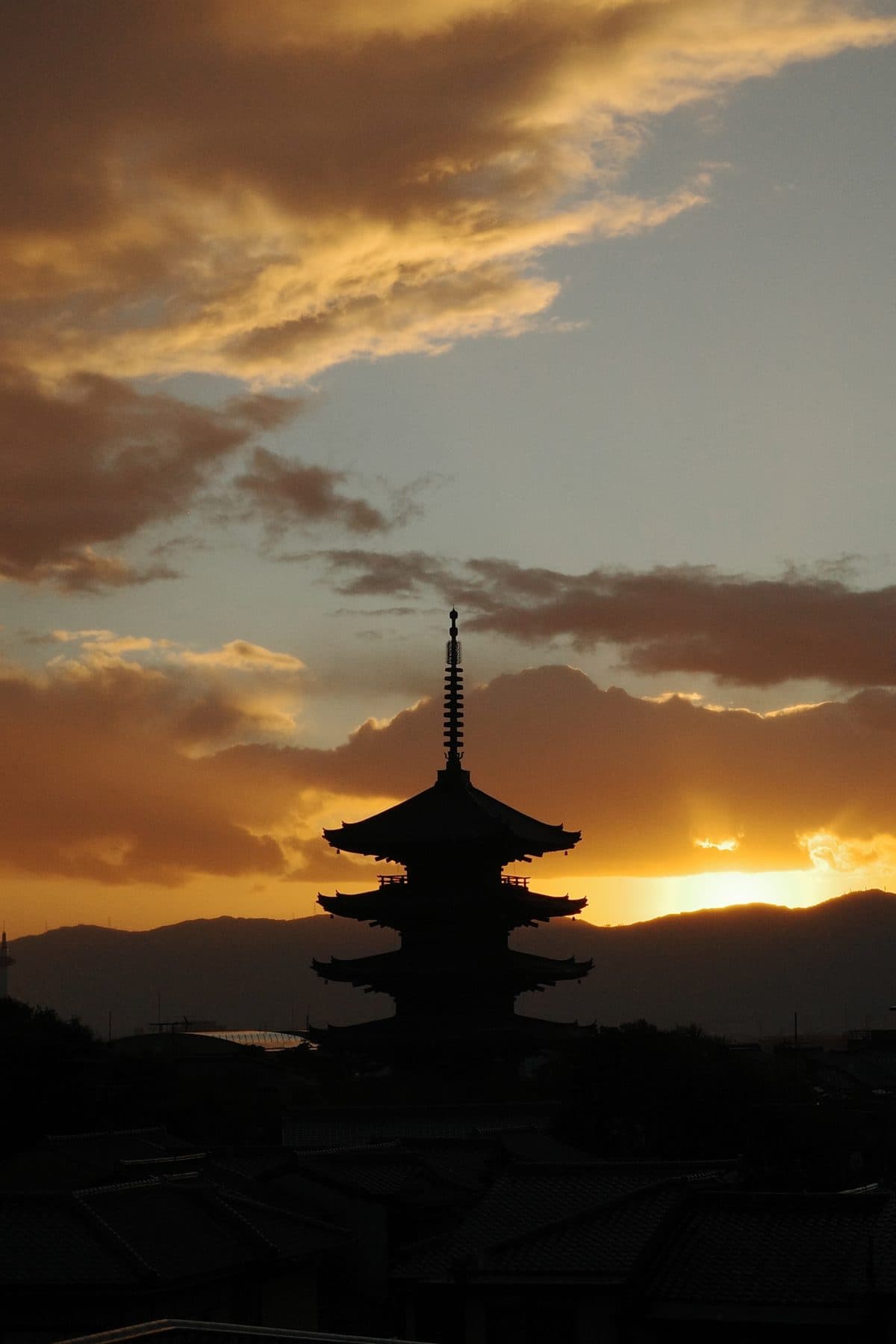 Kyoto travel guide: sunrise at Fushimi Inari, and a bathhouse for lunch