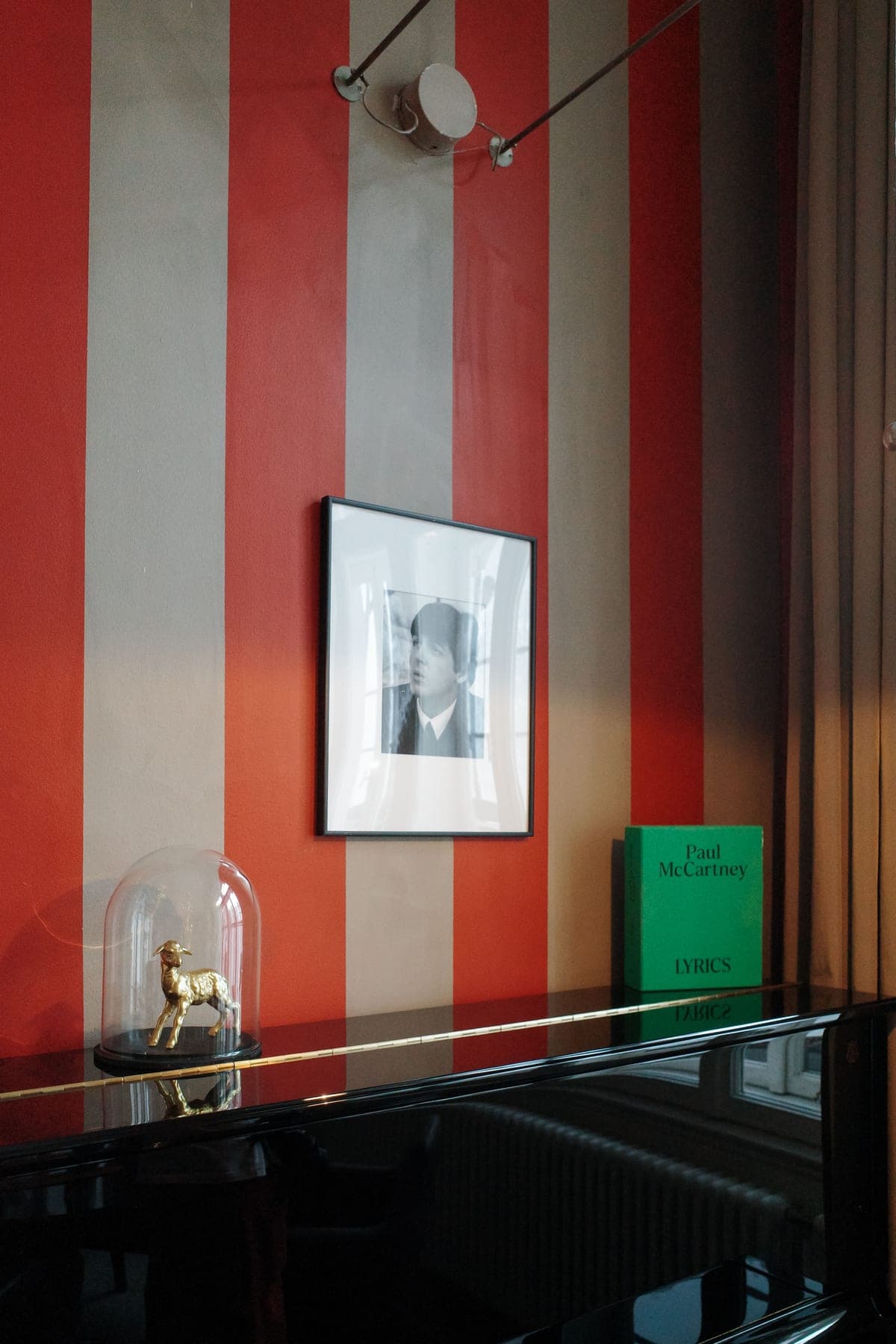 Altstadt Vienna, Red Salon, photograph 7 by Sandrine Ceuppens